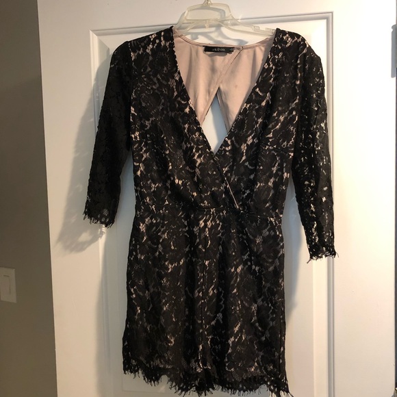 Lace romper - Picture 4 of 8